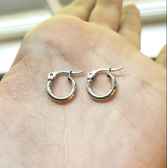 Jewelry - NWOT 10mm Silver Mini Hoop Earrings